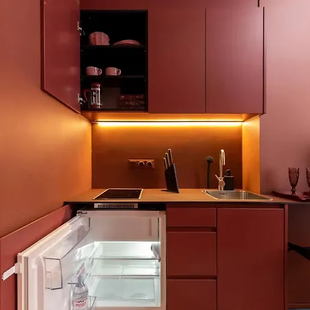 Skunu 6 Elegant In Old Town *